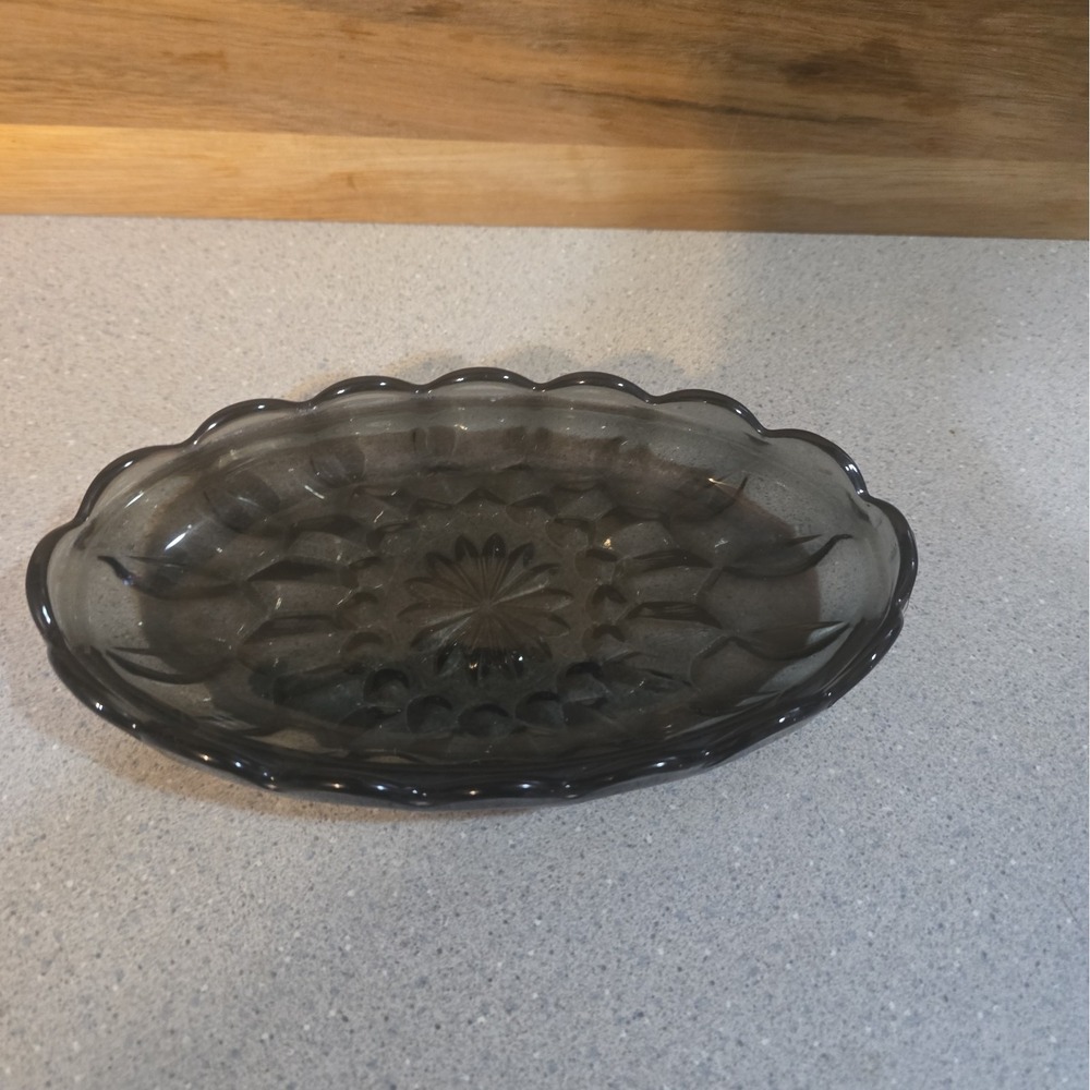 Vintage Anchor Hocking Fairfield Smoke Oval Relish Candy Dish Bowl Grey